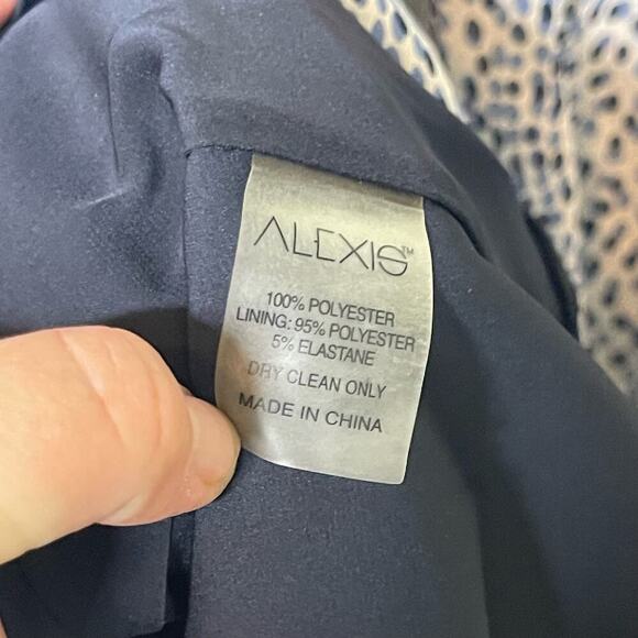 Alexis LANELLE PRINTED LONG-SLEEVE MINI DRESS IN BLUE sz M - Picture 9 of 10